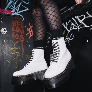 NEW Dr. Martens 1460 White Pascal Max Leather Platform Boots - Women’s Size 8